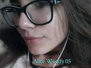Alice_Woolfy_05