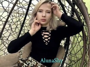 AlunaShy