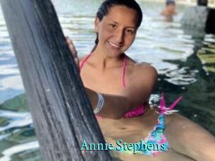 Annie_Stephens