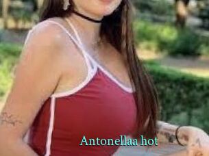 Antonellaa_hot