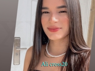 Ali_cross20
