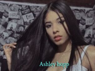 Ashley_hopp