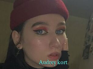 Audrey_kort