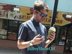 BiBoyShowOff