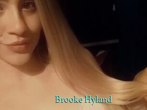Brooke_Hyland