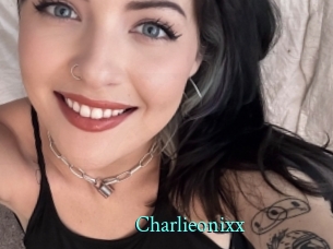 Charlieonixx
