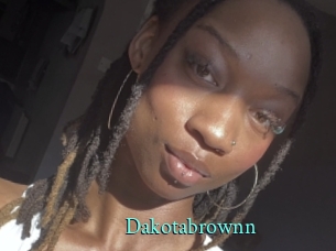 Dakotabrownn