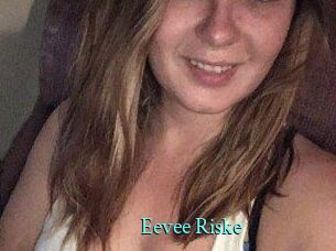 Eevee_Riske