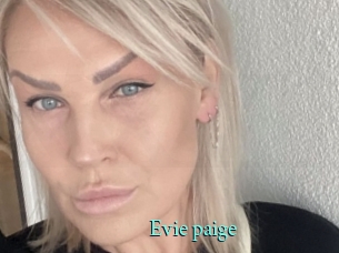 Evie_paige