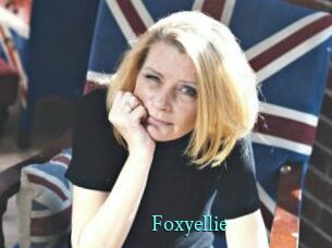 Foxyellie