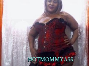 HOTMOMMYASS