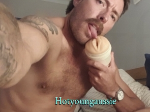 Hotyoungaussie