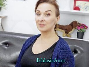 IkhlasiaAura