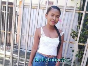 Kylie_cooperr
