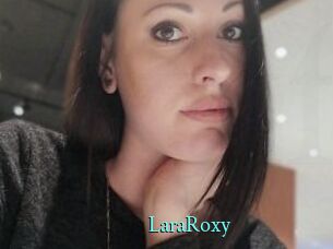 LaraRoxy