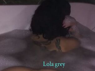 Lola_grey