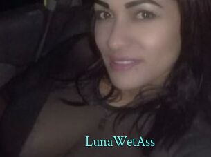 LunaWetAss