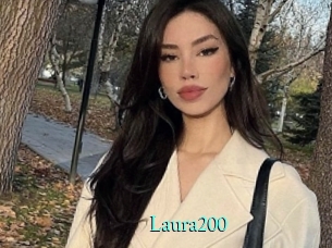 Laura200