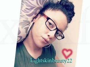 Lightskinbeauty22
