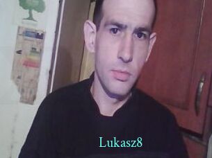 Lukasz8