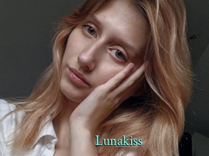 Lunakiss
