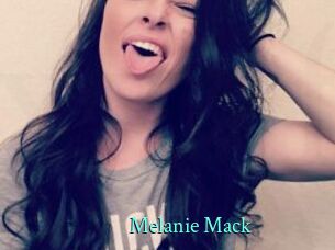 Melanie_Mack
