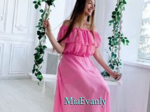 MiaEvanly