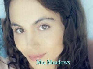 Mia_Meadows