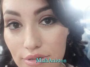 MiahAniston