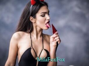 MilaFoxFox