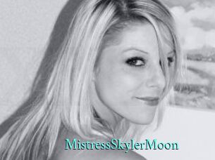 MistressSkylerMoon