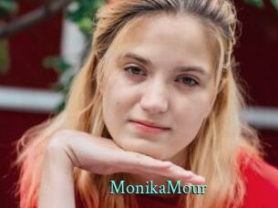 MonikaMour