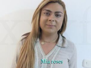 Mia_roses
