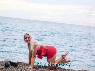 Miablondsexy