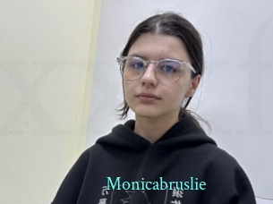 Monicabruslie