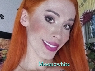 Moonxwhite