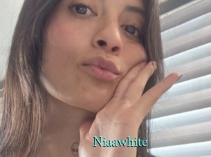 Niaawhite