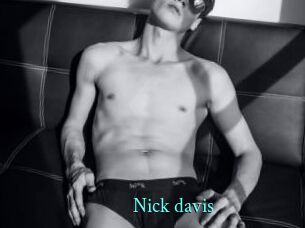 Nick_davis