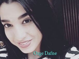 Ozge_Dafne
