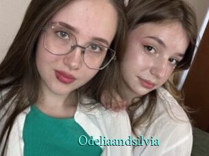 Odeliaandsilvia