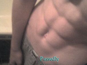 Pussedly