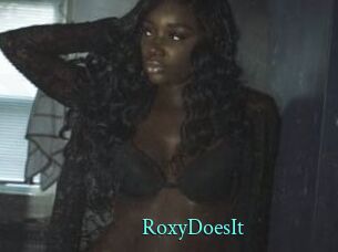 RoxyDoesIt