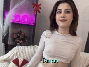riapin xxx Fantasy Land