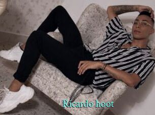 Ricardo_hoot