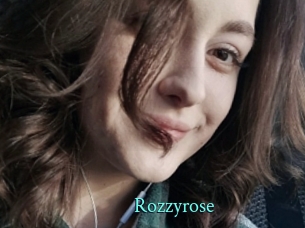 Rozzyrose