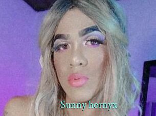 Sunny_hornyx