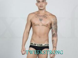 TWEEKSTRONG