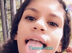 TiannaFoxxx