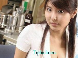 Tipha_huon