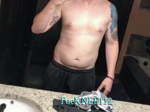 ToeKNEE112